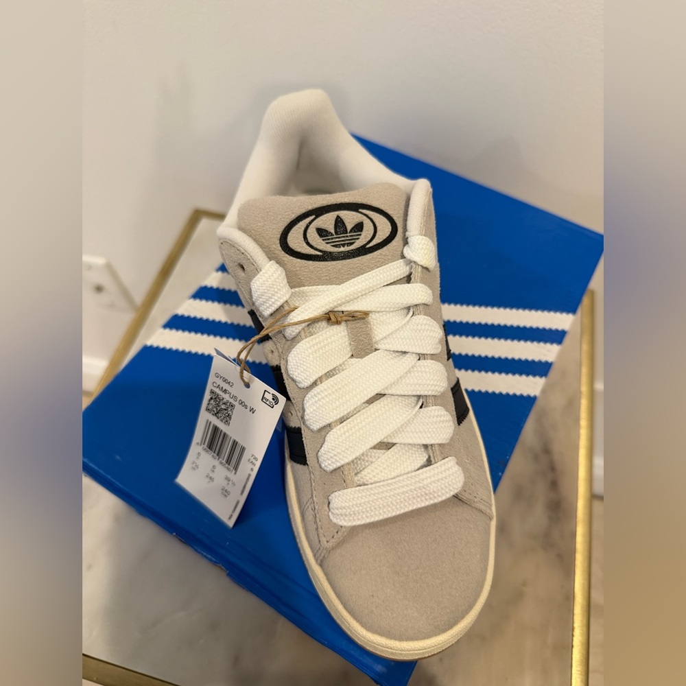 🚫SOLD🚫 NIB! Adidas Campus Beige and Black Sneakers Women Size 7.5 (39.5)